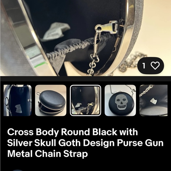 Alessia Rhinestone Skull Pill Box Crossbody Chain Bag. Snap closure. Nwot - Picture 3 of 9